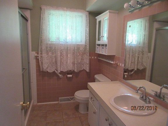 5th image of 71 Paddock Green Dr