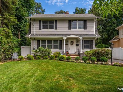 90 Washington Ave, Hillsdale, NJ, 07642