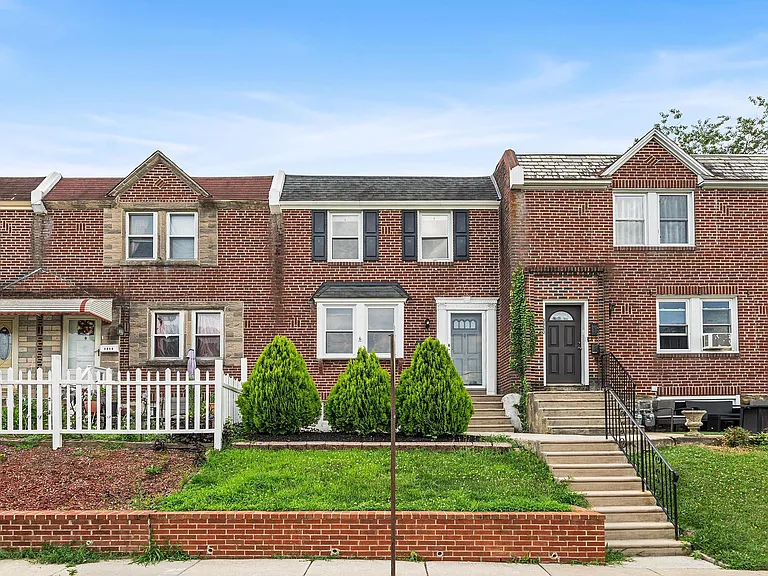 3858 Berkley Ave — Photo 1