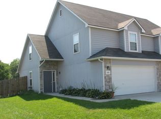 618 N Wrigley Ln, Lawrence, KS 66044