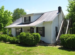 2038 Livingston Hwy, Celina, TN 38551