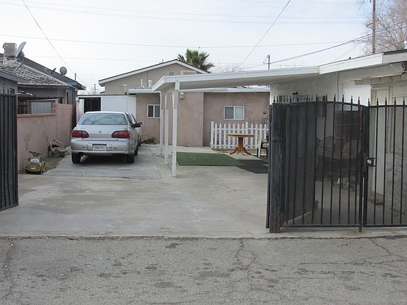 3rd image of 44806 Redwood Ave