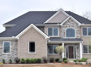 8856 Stonewall E, Clarkston, MI 48348