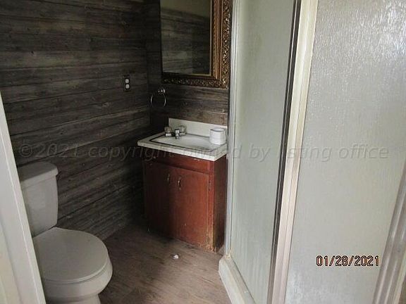 5th image of 1012 E Foster Ave