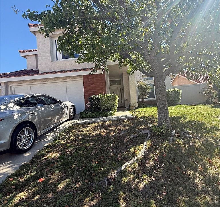 1st image of 24387 Robinwood Dr