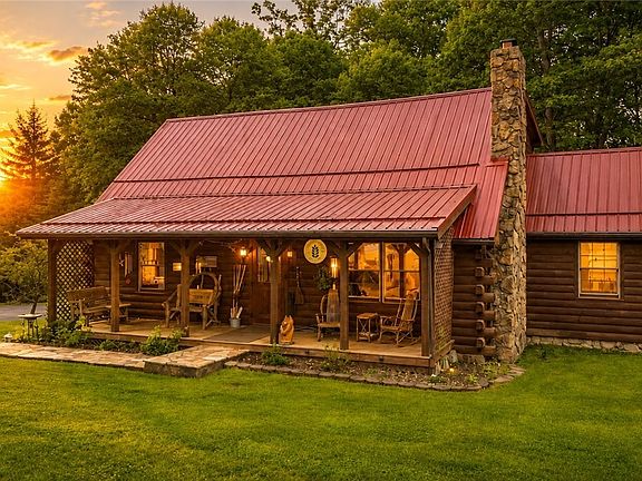 2nd image of 205 Stratton Ln