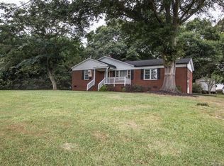 407 Beatty Dr, Mount Holly, NC 28120