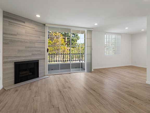 2nd image of 1601 Selby Ave APT 305
