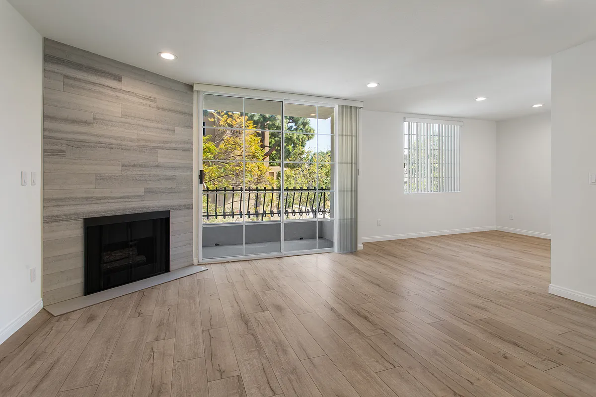 Building Photo - 1601 Selby Ave #305