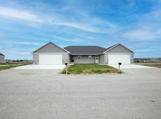 5625 Yosemite Ln, Appleton, WI 54913