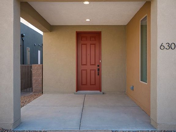 Welcome to 6304 Vista del Bosque