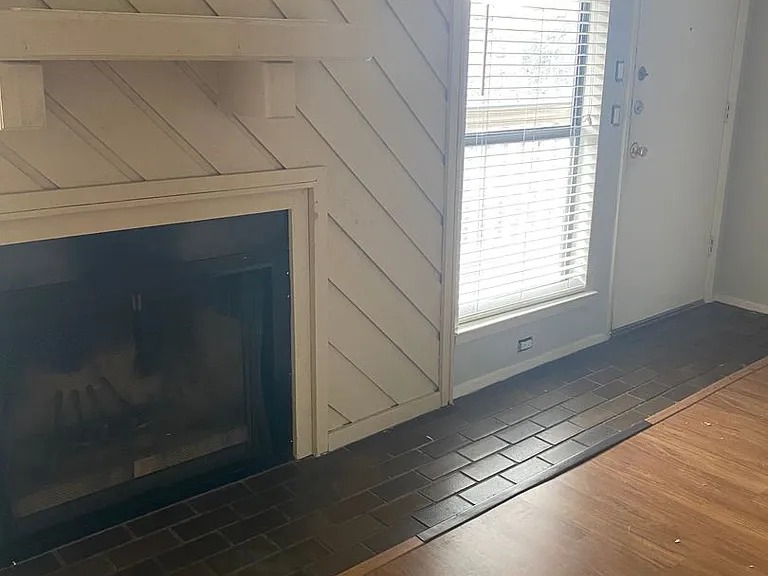 612 Park Pl #301 — Photo 5
