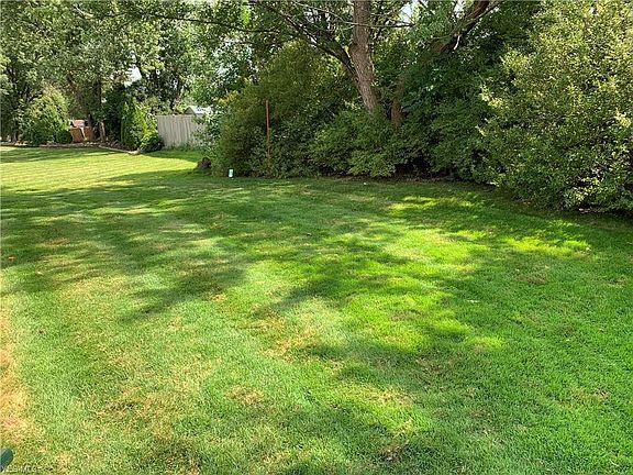 3rd image of 9031 Cranbrook Dr