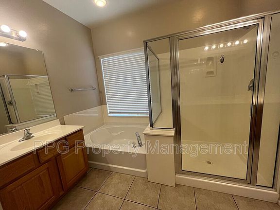 5th image of 16173 W Mercer Ln