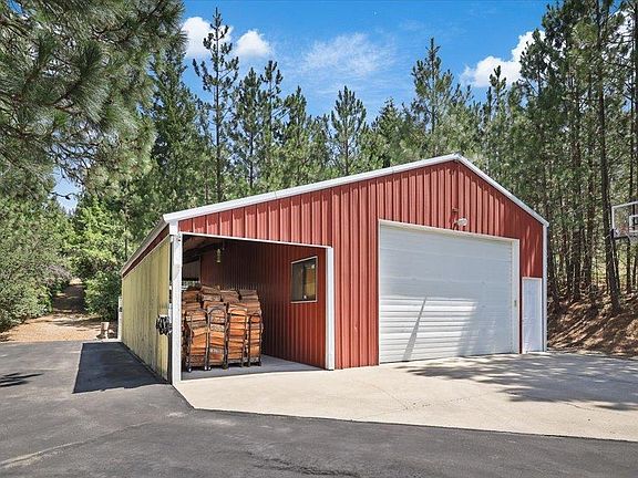 4th image of 8011 S Pineview Ln