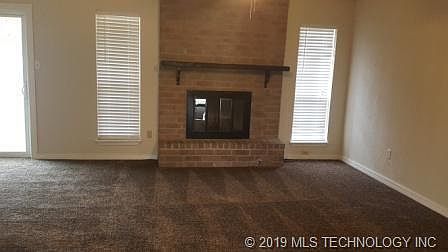 1st image of 13623 S Glen Pl