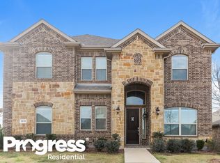 3210 Le Manns St, Midlothian, TX 76065