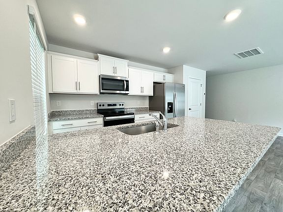 5th image of 4143 Lurelin Ln #5