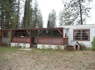 6402 Lakeview Dr, Nine Mile Falls, WA 99026
