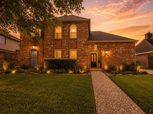 12511 Meadow Lake Dr, Houston, TX 77077