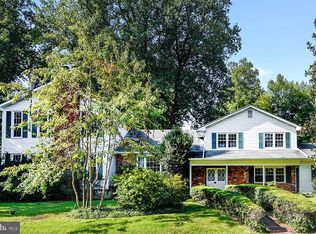 21 Pocono Dr, Arnold, MD 21012