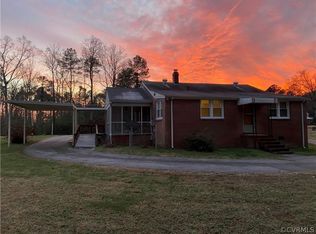 19106 Maple St, Dinwiddie, VA 23841