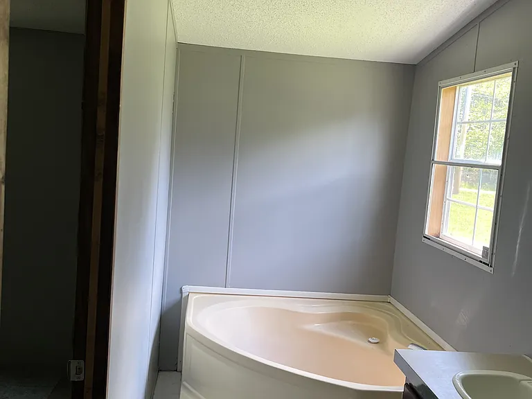 124 Meadow Ln — Photo 7