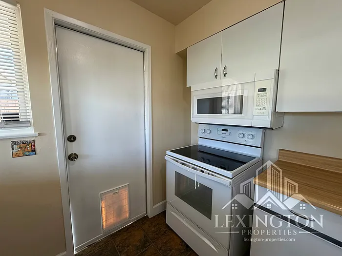 3412 Humboldt Way — Photo 11