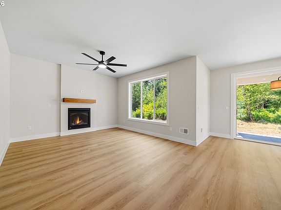 4th image of 34630 Creekside Dr