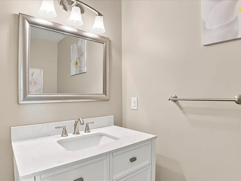 111 Launchris Dr — Photo 17