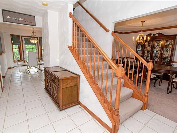 4th image of 1335 Samantha Way