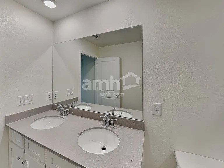 2521 Sunrise Landing Loop — Photo 23