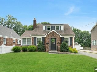 48 Harrison Ave, Waldwick, NJ 07463