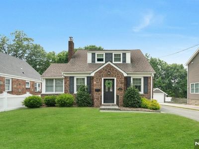 48 Harrison Avenue, Waldwick, NJ, 07463