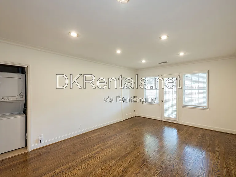 55 Delmont Dr NE #D3 — Photo 7