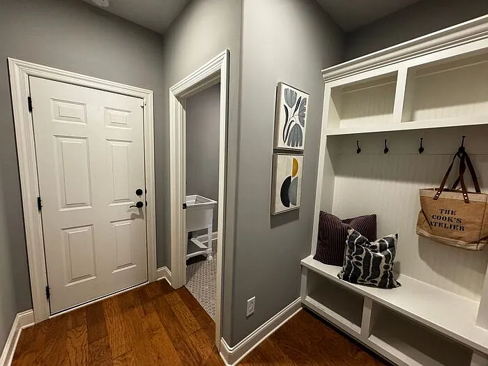235 Idle Creek Dr — Photo 32