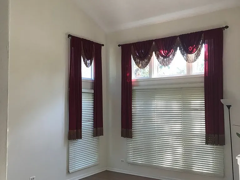 1120 Fieldstone Ln — Photo 6
