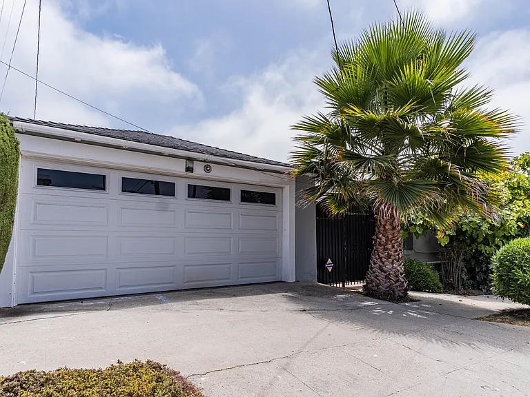 3654 Colonial Ave — Photo 9