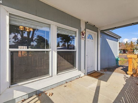 4th image of 347 Scarbrough Ave