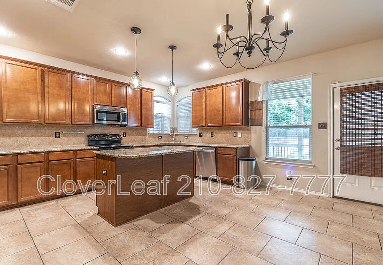 409 Loch Lomond Dr — Photo 15