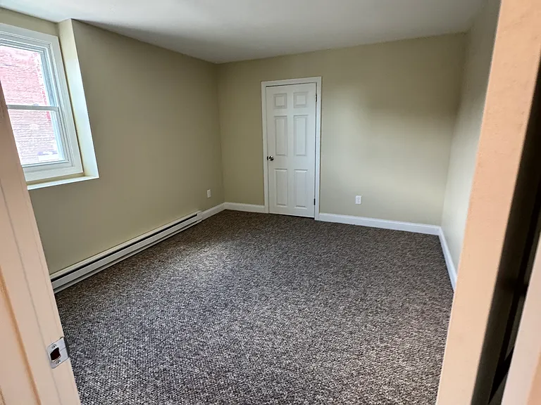 200 Bank St #2 — Photo 4