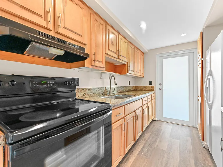 710 N Ocean Blvd #710 — Photo 15
