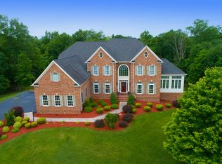 42490 Iron Bit Pl, Chantilly, VA 20152