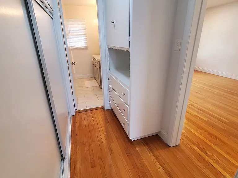 1755 E 2nd St #10 — Photo 8