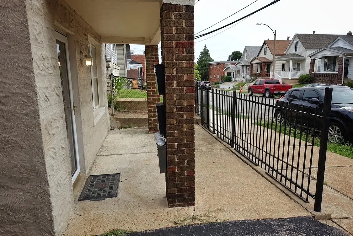 1 bed, 1000 sqft, $1,100 — Photo 3