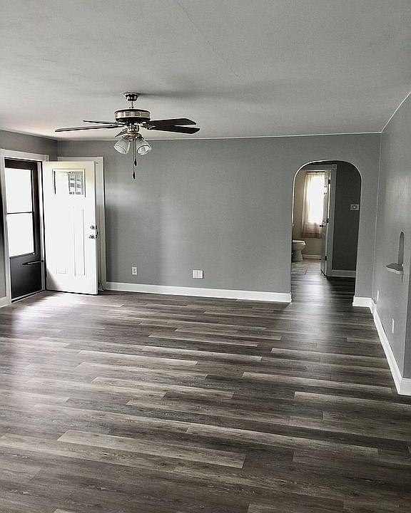 1st image of 12 Southern Dr