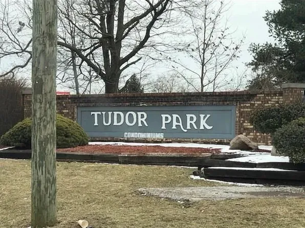 9841 Haven Ct, Indianapolis, IN 46235