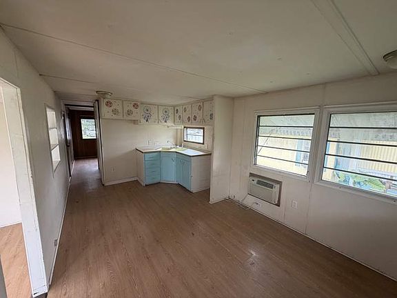 4th image of 39533 Bamboo Ln #122