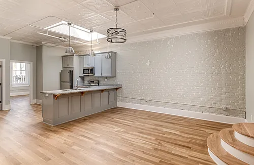140 N Jackson St #2 Photo 1