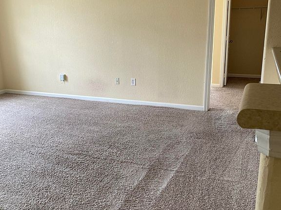 5th image of 8290 GATE Parkway #611